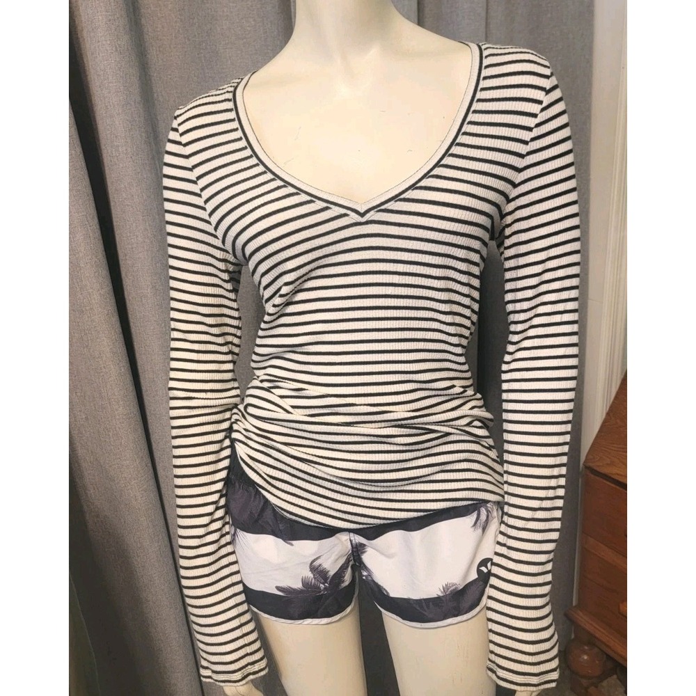 Express Ribbed Thin Knit Striped Long Sleeve Black & White Y2K Inspired Sz M‎